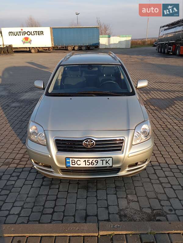 Універсал Toyota Avensis 2006 в Львові