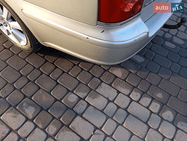 Універсал Toyota Avensis 2006 в Львові