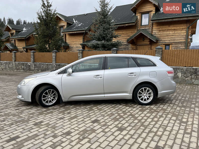 Универсал Toyota Avensis 2008 в Дрогобыче