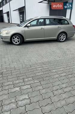 Універсал Toyota Avensis 2004 в 