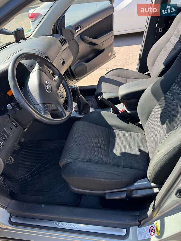 Универсал Toyota Avensis 2007 в Львове