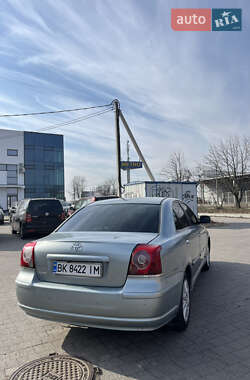 Седан Toyota Avensis 2008 в 