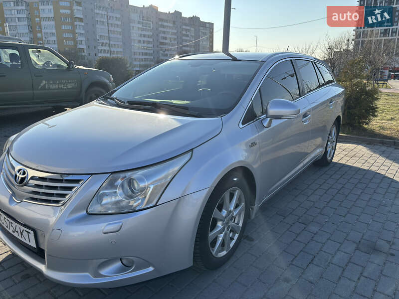 Универсал Toyota Avensis 2010 в Львове