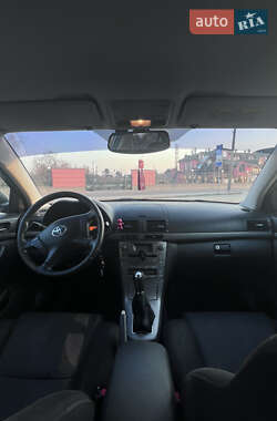 Седан Toyota Avensis 2007 в 