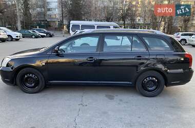Универсал Toyota Avensis 2004 в 