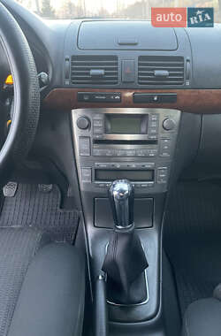Седан Toyota Avensis 2007 в 
