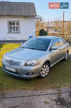 Седан Toyota Avensis 2008 в Львове