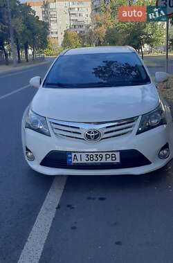 Універсал Toyota Avensis 2015 в Києві
