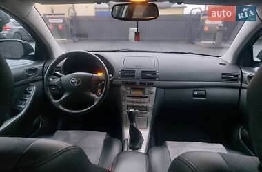Універсал Toyota Avensis 2006 в 