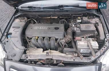 Універсал Toyota Avensis 2006 в 
