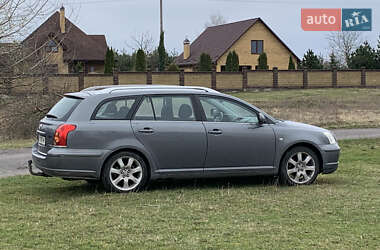 Универсал Toyota Avensis 2004 в 