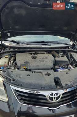 Седан Toyota Avensis 2010 в 