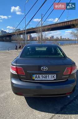 Седан Toyota Avensis 2009 в 
