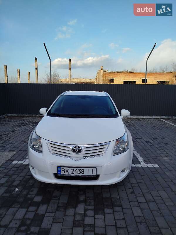 Toyota Avensis 2009