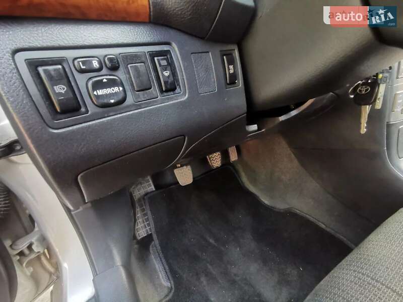Седан Toyota Avensis 2007 в Староконстантинове фото 12 Седан Toyota Avensis 2007 в Староконстантинове