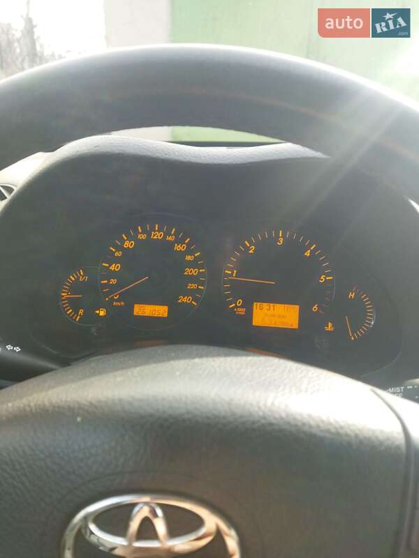 Універсал Toyota Avensis 2009 в Шостці