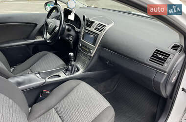 Універсал Toyota Avensis 2010 в 