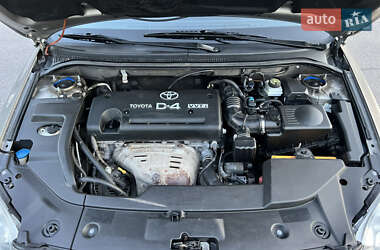 Універсал Toyota Avensis 2006 в 