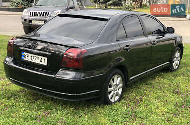 Седан Toyota Avensis 2003 в 