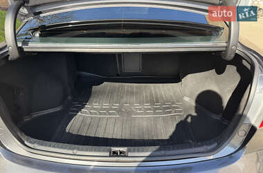 Седан Toyota Avensis 2009 в 