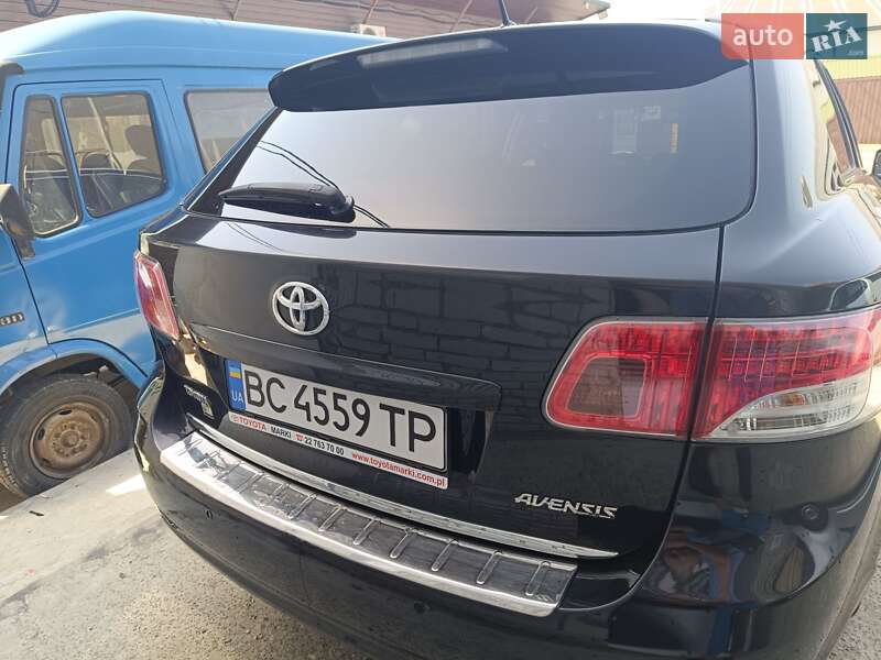 Універсал Toyota Avensis 2011 в Львові
