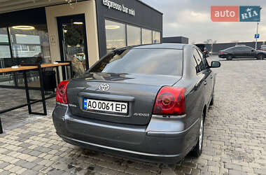 Седан Toyota Avensis 2006 в 