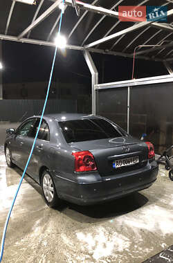 Седан Toyota Avensis 2006 в 