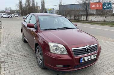 Седан Toyota Avensis 2004 в 