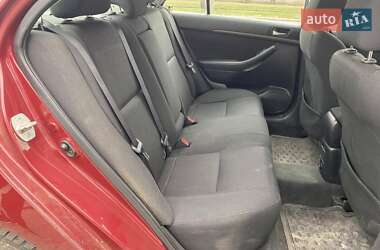 Седан Toyota Avensis 2004 в 