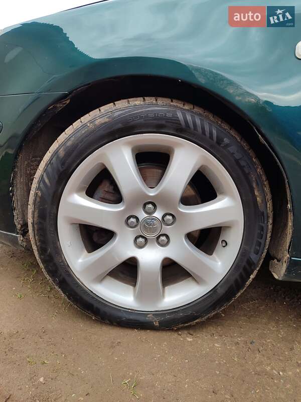 Ліфтбек Toyota Avensis 2003 в Болехові