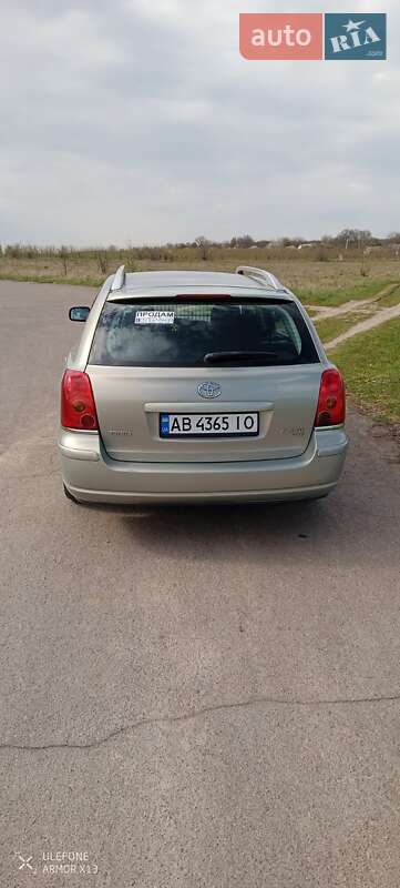 Універсал Toyota Avensis 2003 в Бару