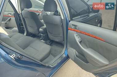Универсал Toyota Avensis 2005 в 