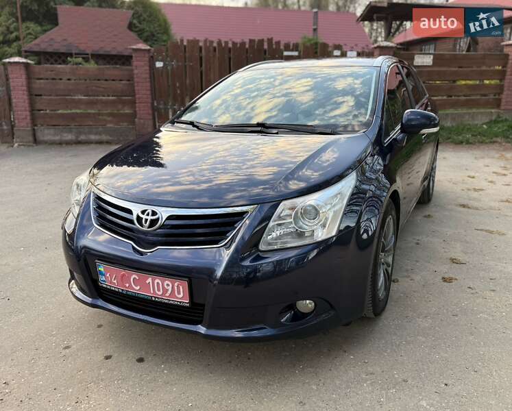 Toyota Avensis 2010
