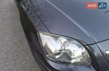 Седан Toyota Avensis 2008 в 