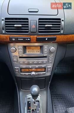 Седан Toyota Avensis 2008 в 