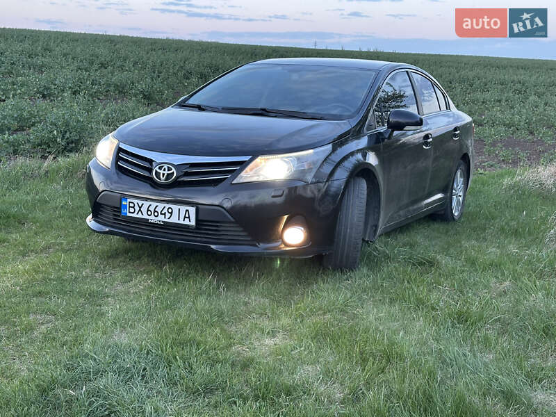 Toyota Avensis 2013