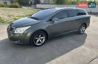 Універсал Toyota Avensis 2010 в 