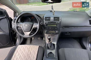 Седан Toyota Avensis 2009 в 