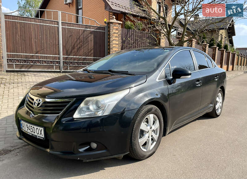 Седан Toyota Avensis 2009 в 