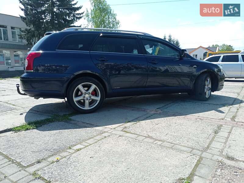 Универсал Toyota Avensis 2007 в Самборе