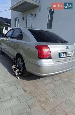 Седан Toyota Avensis 2008 в 
