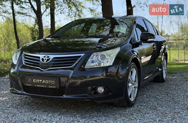Седан Toyota Avensis 2008 в Ивано-Франковске