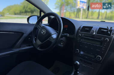 Седан Toyota Avensis 2008 в 