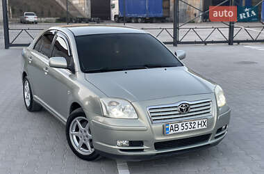 Ліфтбек Toyota Avensis 2004 в 
