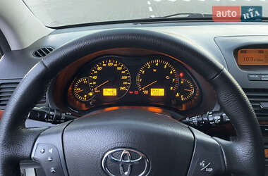 Ліфтбек Toyota Avensis 2004 в 