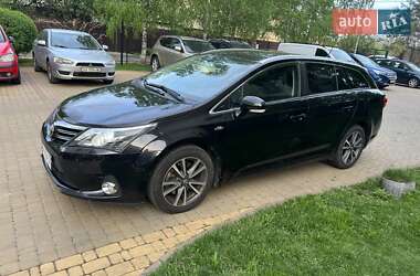 Універсал Toyota Avensis 2013 в 