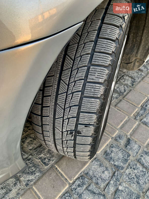 Универсал Toyota Avensis 2008 в Гайвороне