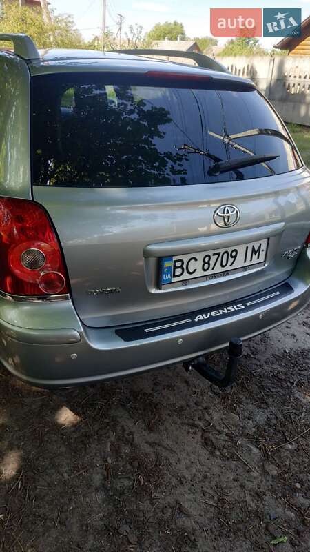 Універсал Toyota Avensis 2007 в Сокалі