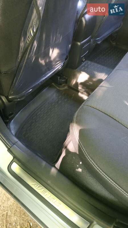 Універсал Toyota Avensis 2007 в Сокалі