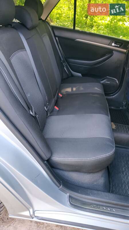 Універсал Toyota Avensis 2007 в Сокалі